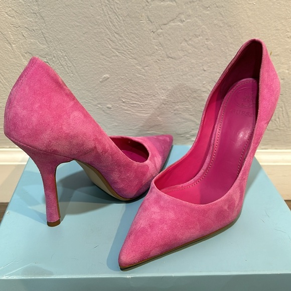 Guess pump heels - Picture 6 of 7